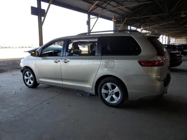 2015 Toyota Sienna LE