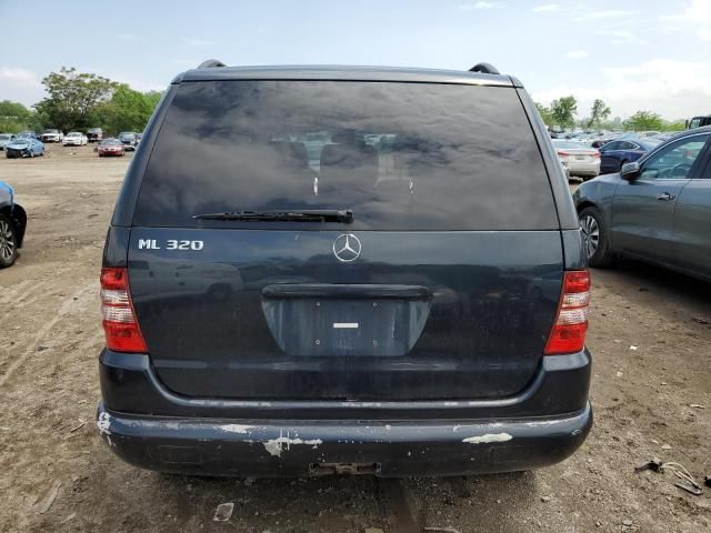 2000 Mercedes-Benz ML 320