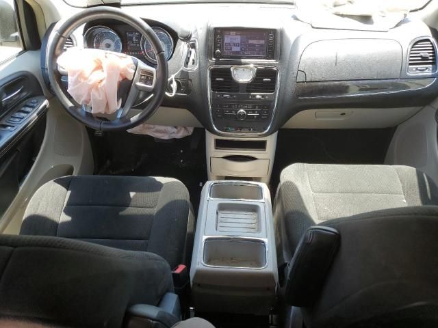 2012 Chrysler Town & Country Touring