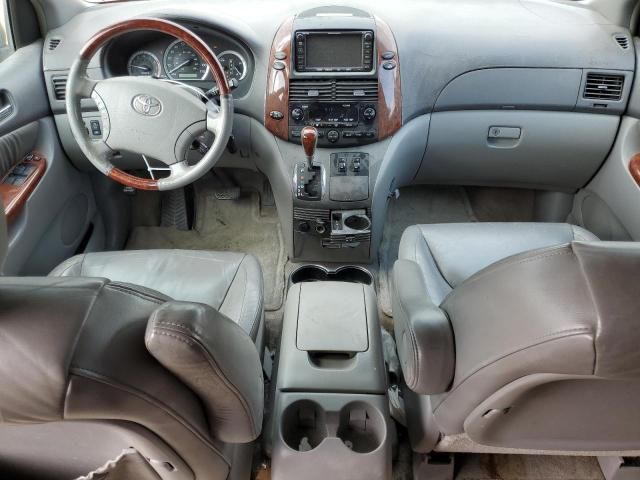 2005 Toyota Sienna XLE