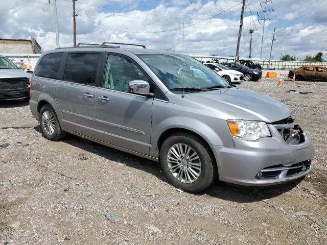 2013 Chrysler Town & Country Touring L