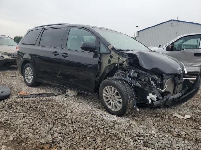 2011 Toyota Sienna XLE