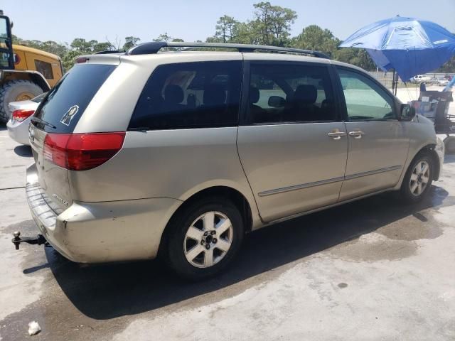 2004 Toyota Sienna CE