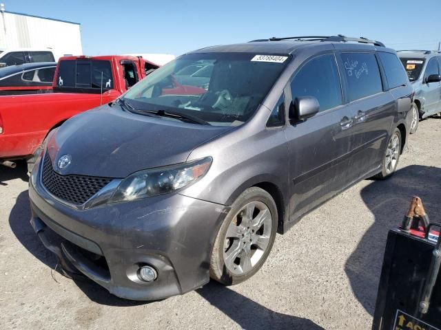 2011 Toyota Sienna Sport