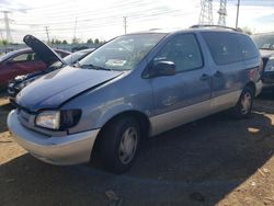 Toyota Sienna le salvage cars for sale: 2000 Toyota Sienna LE