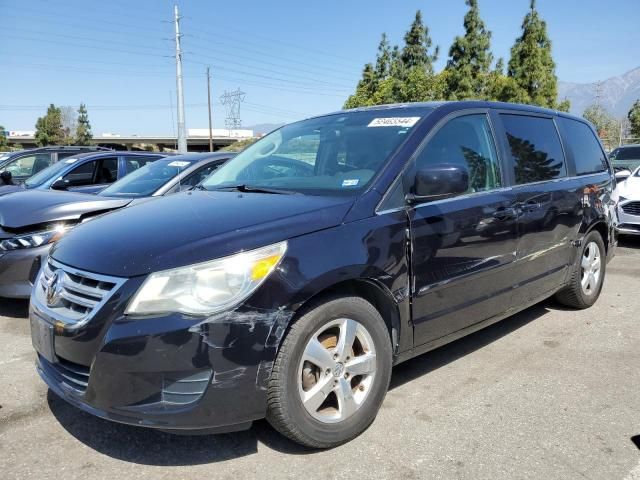 2010 Volkswagen Routan SE