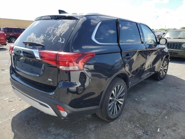 2020 Mitsubishi Outlander SE