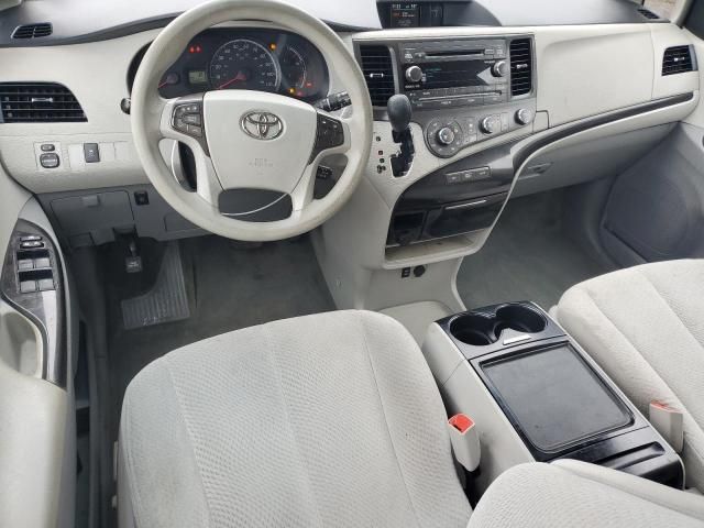 2012 Toyota Sienna LE