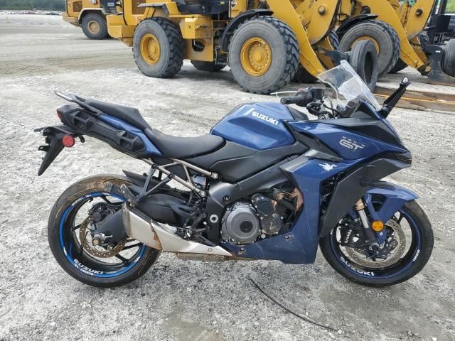 2022 Suzuki GSX1000 GT