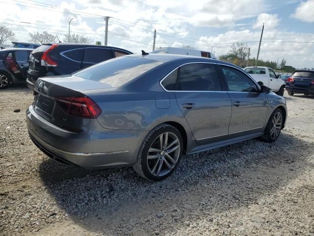 2017 Volkswagen Passat R-Line