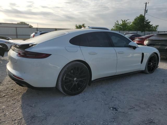 2017 Porsche Panamera 2