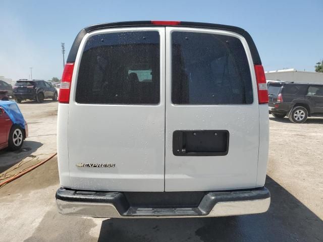 2020 Chevrolet Express G3500 LT