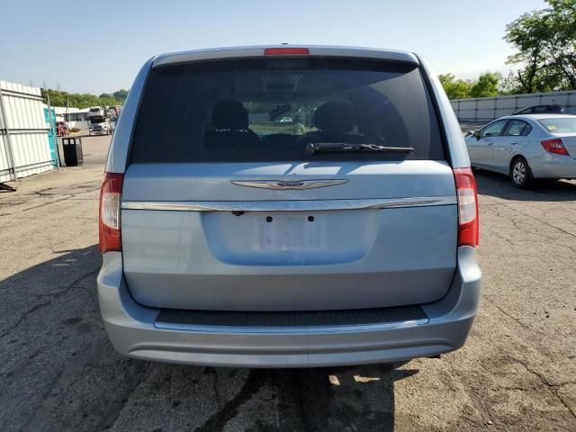 2013 Chrysler Town & Country Touring