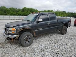 Buy Salvage Cars For Sale now at auction: 2003 GMC Sierra K2500 Heavy Duty
