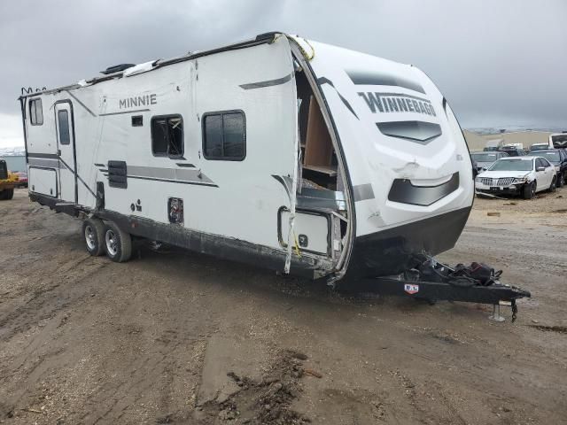 2021 Winnebago Minnie