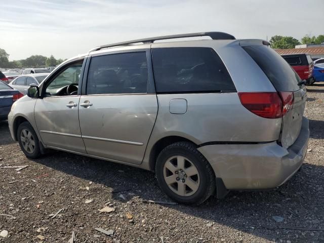 2004 Toyota Sienna CE