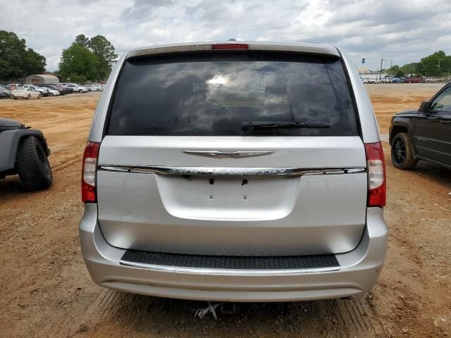 2012 Chrysler Town & Country Touring