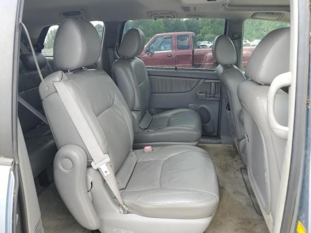 2010 Toyota Sienna XLE