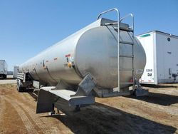 Salvage trucks for sale at Fresno, CA auction: 2003 Beal Tanker