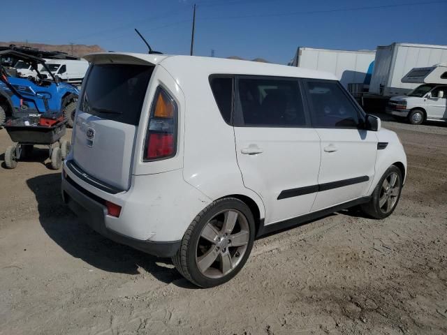 2011 KIA Soul +