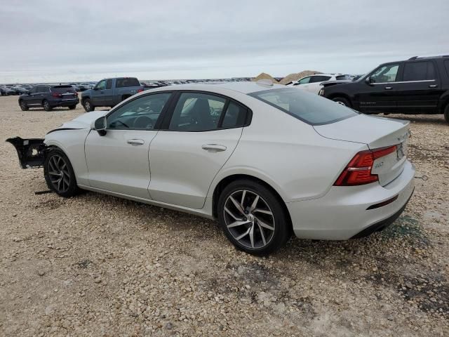 2019 Volvo S60 T5 Momentum