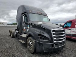 Salvage trucks for sale at Fredericksburg, VA auction: 2019 Freightliner Cascadia 126