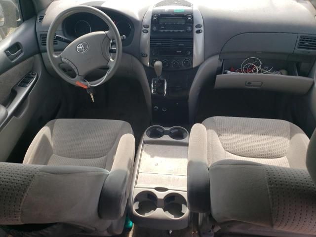 2007 Toyota Sienna CE