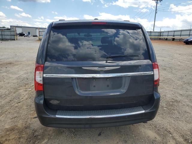 2012 Chrysler Town & Country Touring L