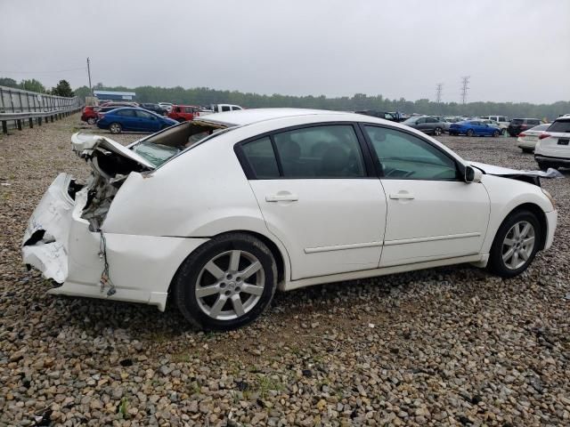 2004 Nissan Maxima SE