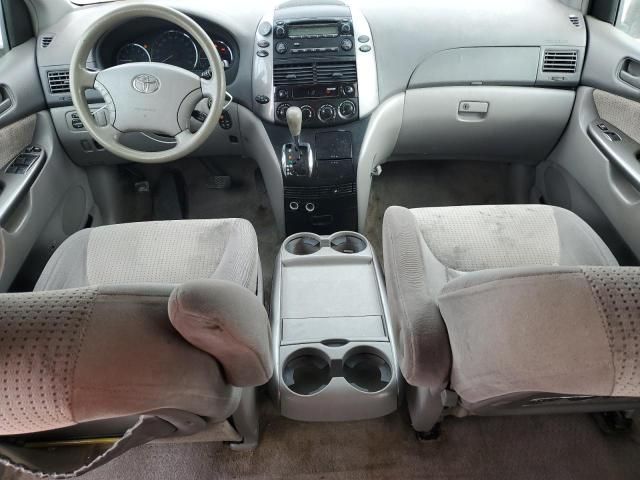 2010 Toyota Sienna CE