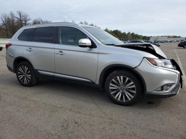 2020 Mitsubishi Outlander SE