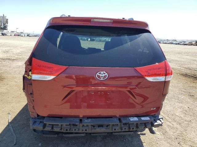 2012 Toyota Sienna LE