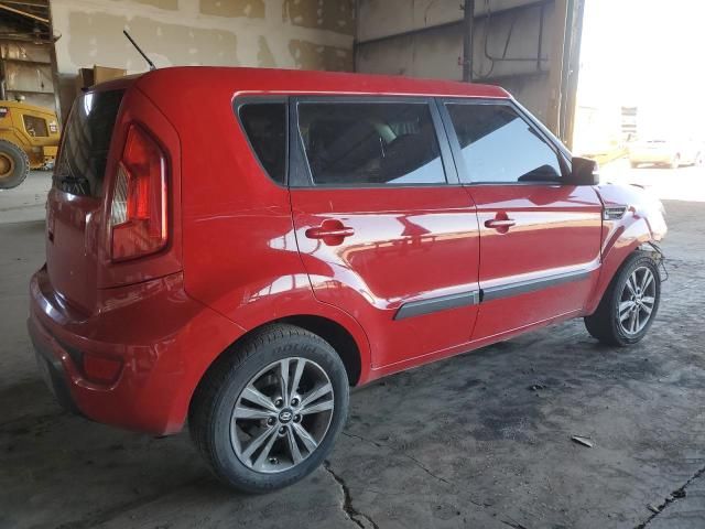 2013 KIA Soul +