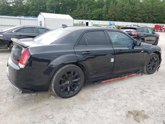 2015 Chrysler 300 Limited