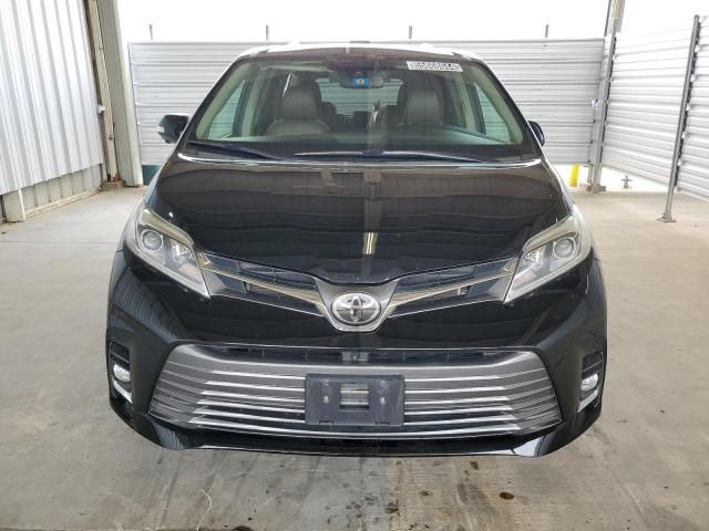 2019 Toyota Sienna XLE