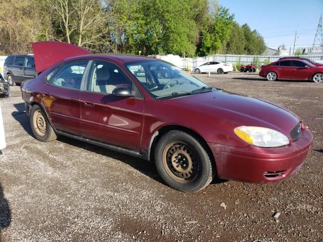 2005 Ford Taurus SE