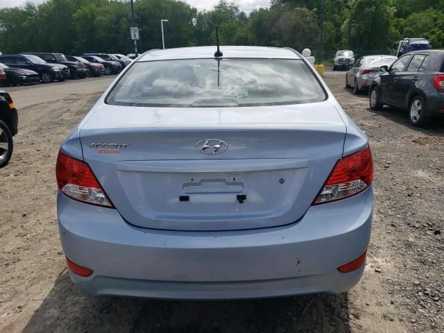 2013 Hyundai Accent GLS