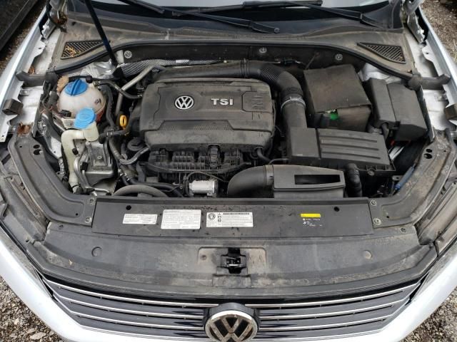 2017 Volkswagen Passat SE