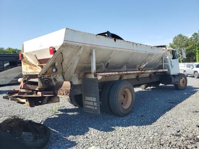 1998 International 4000 4700