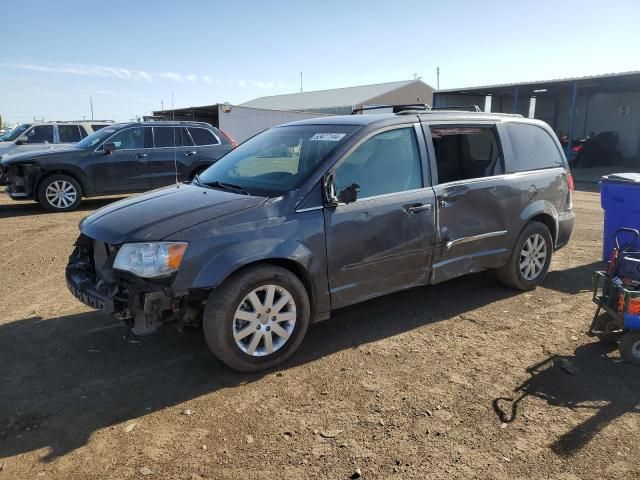 2016 Chrysler Town & Country Touring