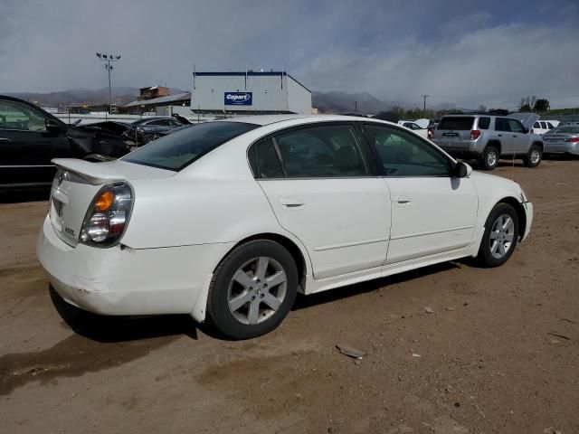 2003 Nissan Altima Base