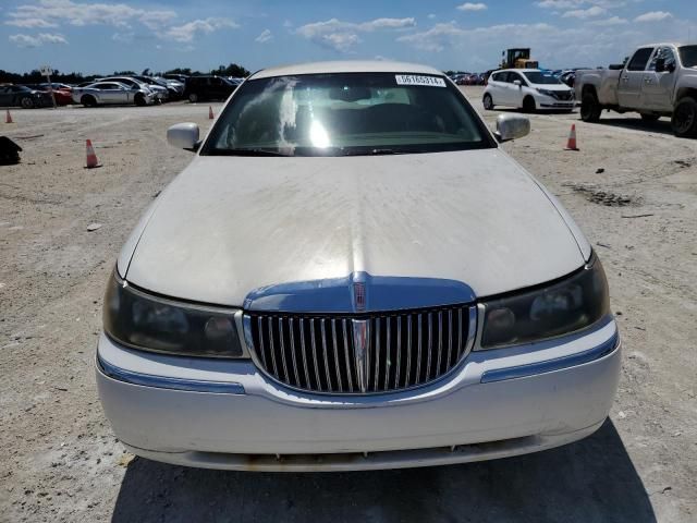 2001 Lincoln Town Car Executive