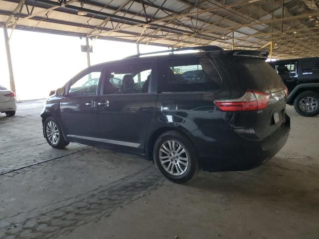 2016 Toyota Sienna XLE