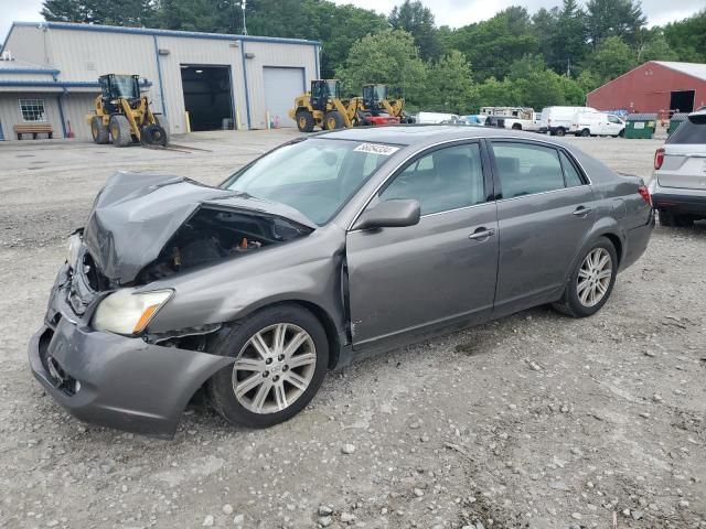 2005 Toyota Avalon XL