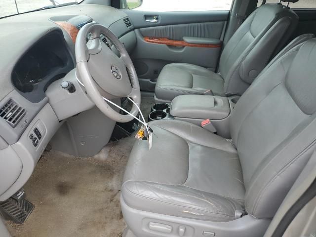 2008 Toyota Sienna XLE