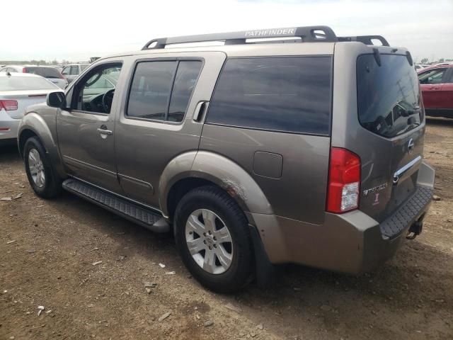 2005 Nissan Pathfinder LE