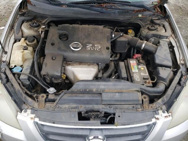 2003 Nissan Altima Base