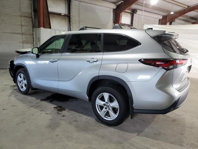 2024 Toyota Highlander LE