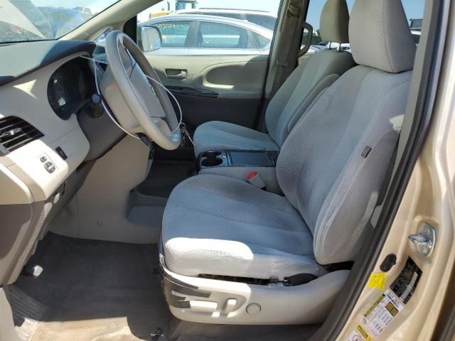 2012 Toyota Sienna LE