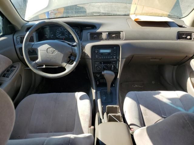 1999 Toyota Camry LE